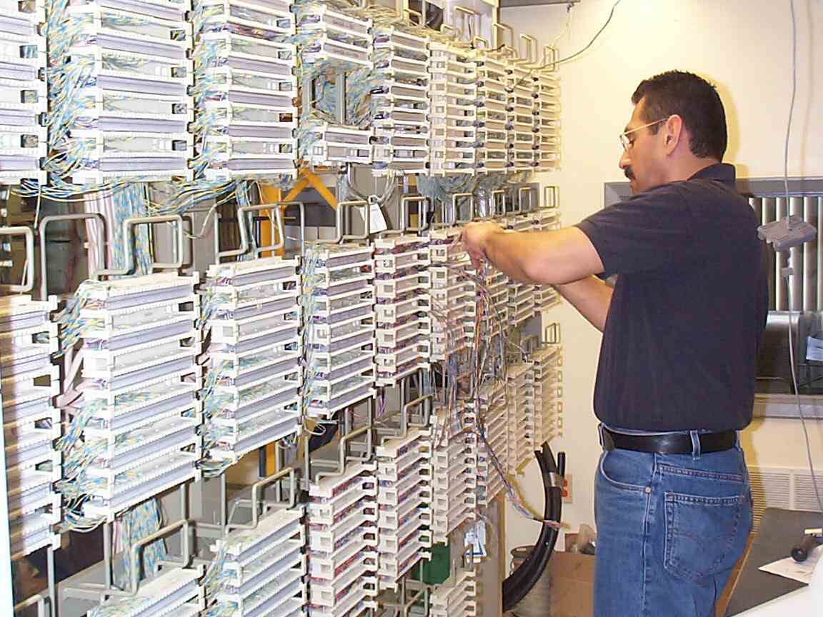 Copy of PBX Frame 2.jpg (109353 bytes)
